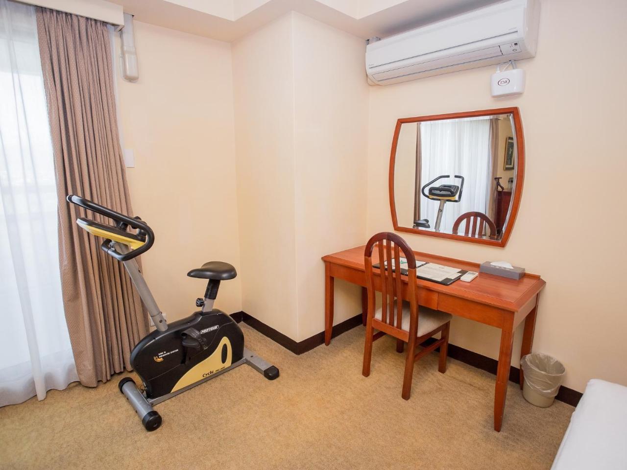 Jiuwu Hotel La Đông Ngoại thất bức ảnh